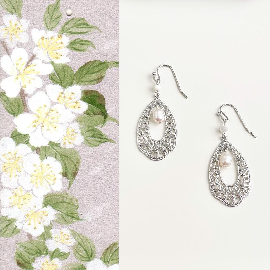 Handmade Retro Hollow Pattern Freshwater Pearl Earrings – Chinese Ethnic Style for Women