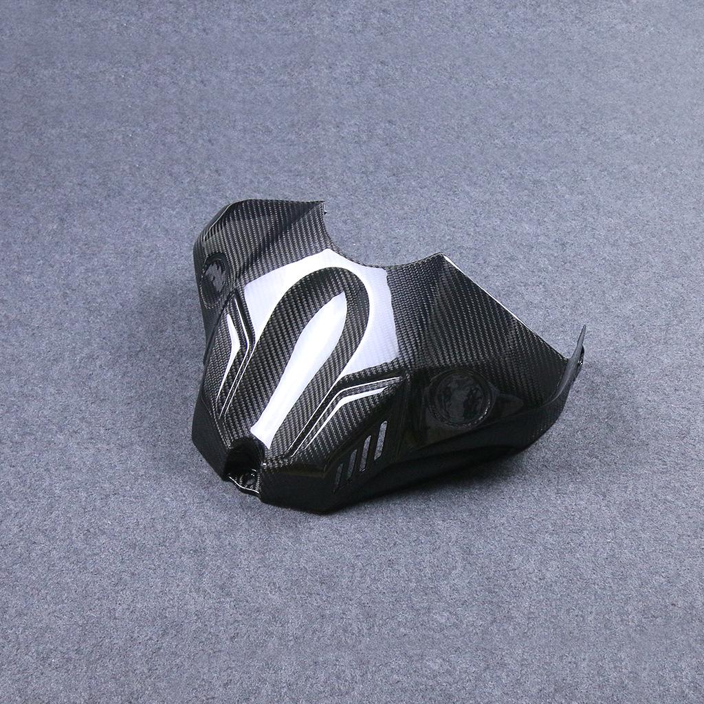 YAMAHA R1/R1M Карбоновая верхняя накладка на топливный бак спойлер
