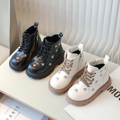 2023 осенне-зимние новые детские модные полусапожки вишневого цвета с вышивкой в ​​Корейском стиле для девочек, универсальные детские повседневные мягкие подошвы