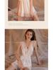 Комплект пижамы Xianyi Lace с водорастворимым цветочным кружевом: Женская сексуальная ночная сорочка на бретелях с глубоким V-образным вырезом для осенне-зимней домашней одежды.