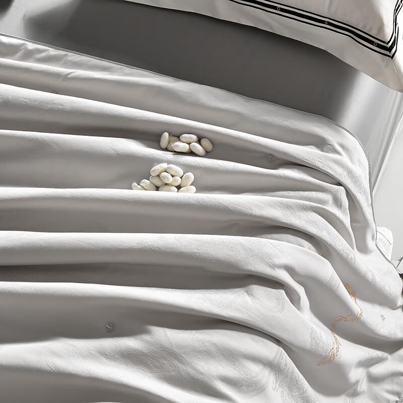 Muji 100% Mulberry Silk All-Season Duvet