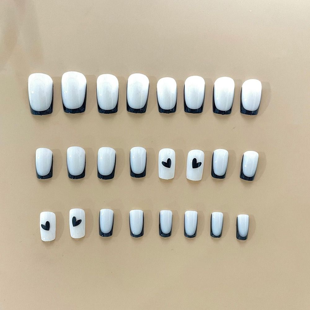 24 шт., короткие накладные ногти с любовью, черные кончики для ногтей, многоразовые накладные ногти для девочек