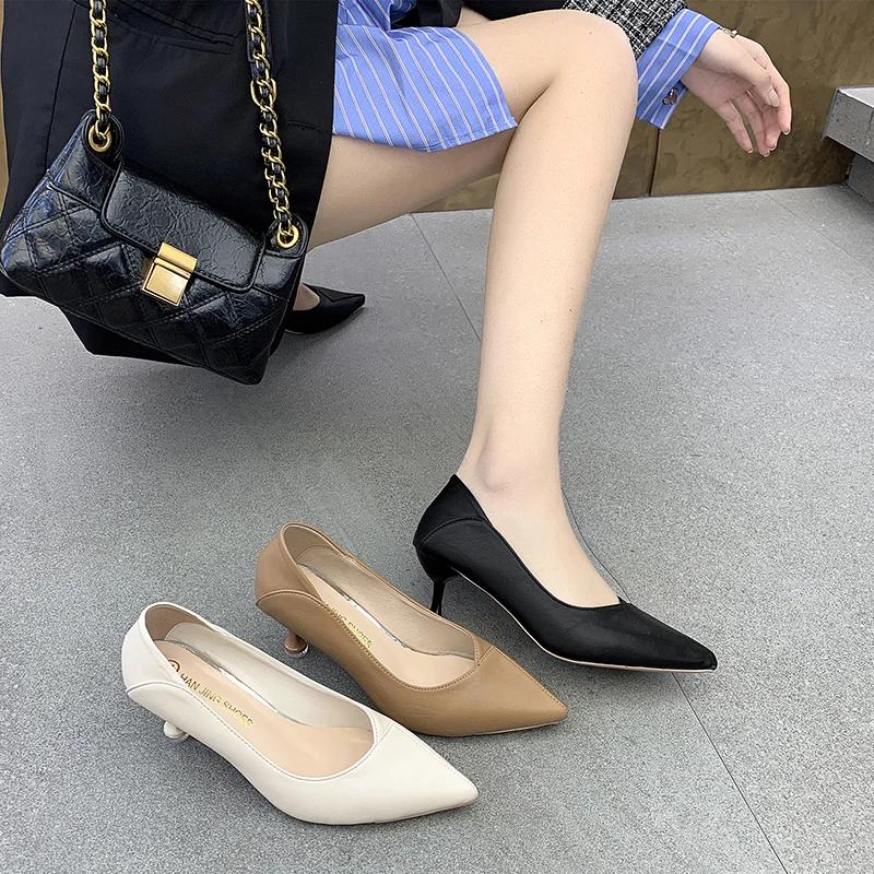 Мода Модная обувь для женщин One Kick Женские туфли-лодочки Осенние туфли с острым носком Твердые профессиональные туфли на шпильках или тонких каблуках Неглубокие туфли