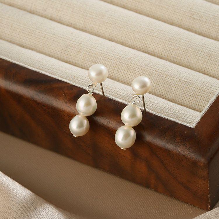 New natural freshwater pearl earrings, silver stud earrings women's exquisite simple niche design fringed long earrings
