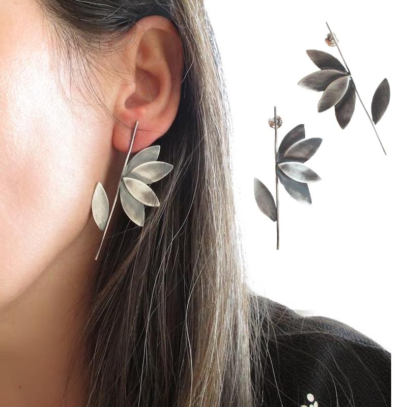 Нежные серьги-подвески в виде цветка из металла с зеленым кристаллом для женщин, девушек, шикарные украшения