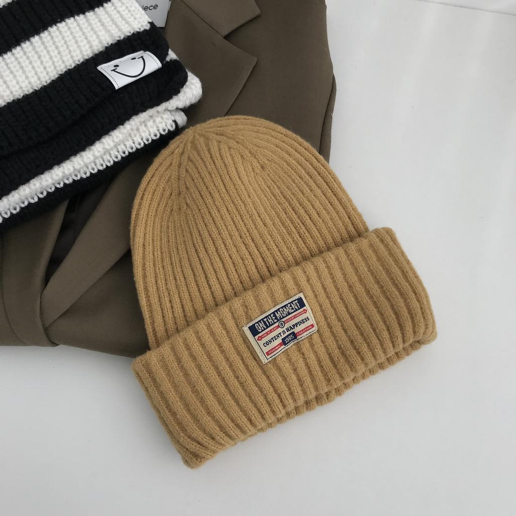 Шапки вязаные из ткани мужские и женские осенние новые универсальные утолщенные шерстяные шапки женские защитные наушники холодные шапки