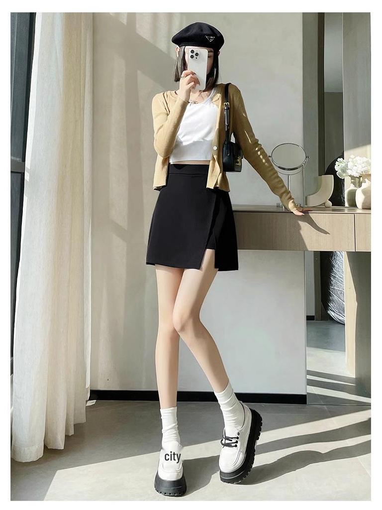 Летняя французская миди-юбка асимметричного кроя 2024: Облегающее бедра А-силуэтное платье с деталью в виде разреза