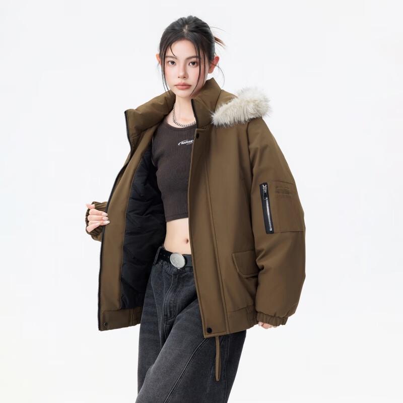 Мужская парка с капюшоном и утолщенным меховым воротником