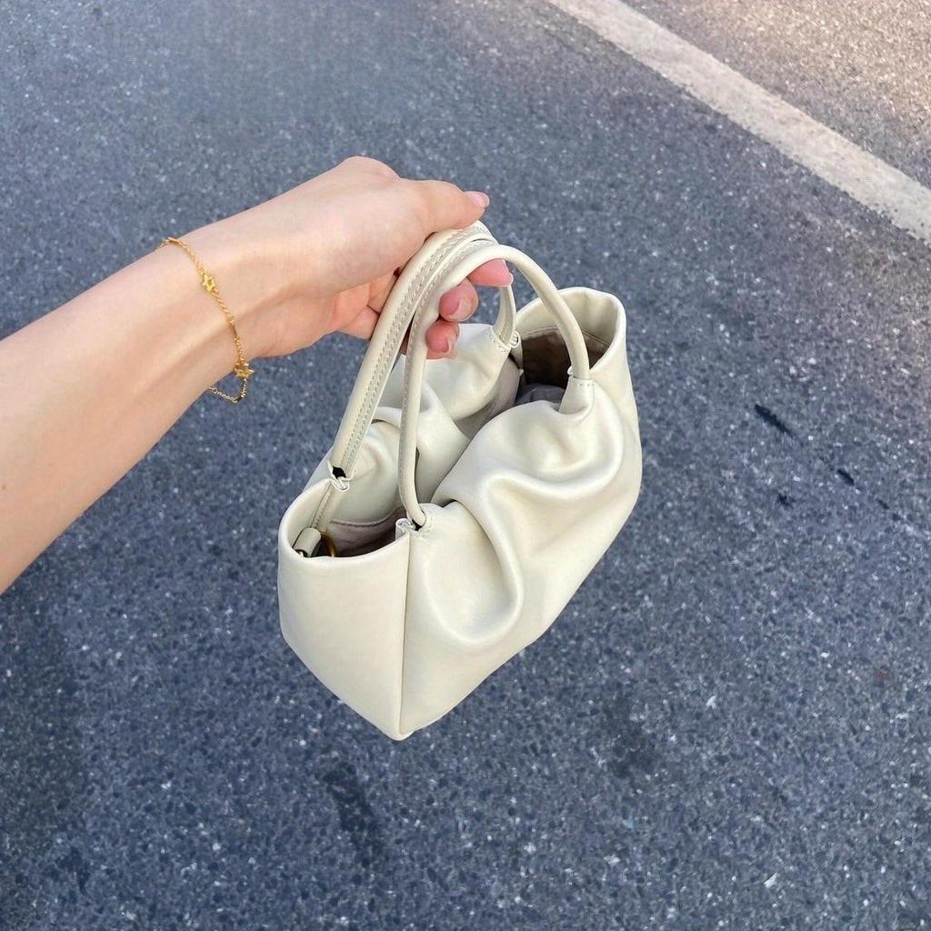 2024 Новая мягкая кожаная сумка-тоут cloud bag, плиссированная женская сумка-тоут, высококачественная сумка через плечо для поездок на работу и дальние расстояния