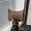 2025 зима новая нишевая сумка-полумесяц зарубежный стиль мода простой леопардовый принт на одно плечо подмышечная сумочка