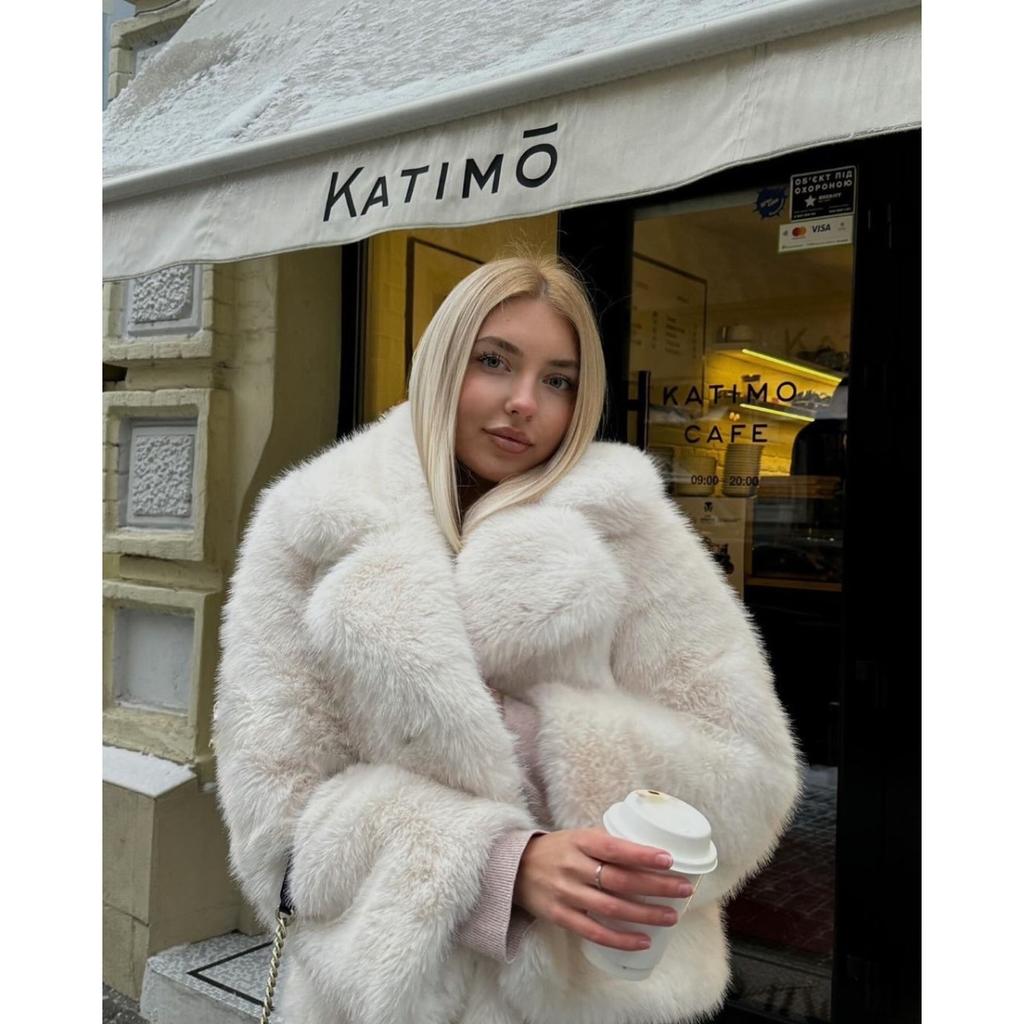 VAYLA Толстое Теплое Пальто из Искусственного Меха для Женщин с Поясом Отложной Воротник Меховые Парки Новая Зимняя Короткая Свободная Пушистая Верхняя Одежда