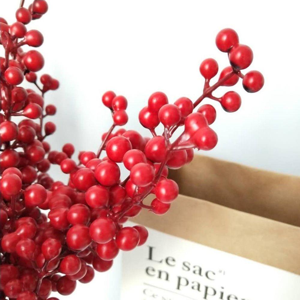 Festive Style Artificial Berry Stem Red Color Fake Red Berries Artificial Flower Party Decoration