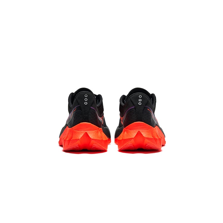 SAUCONY Endorphin Pro 4 Черный Vizired S20939-127