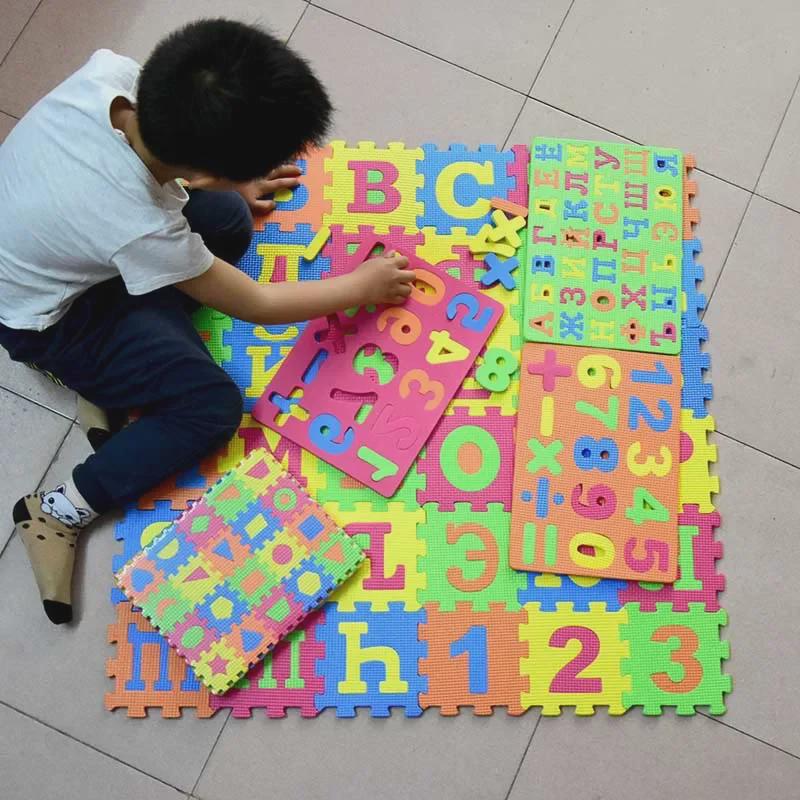 Большой коврик-пазл с русским, арабским и испанским алфавитом - 36 деталей, 14 см каждая