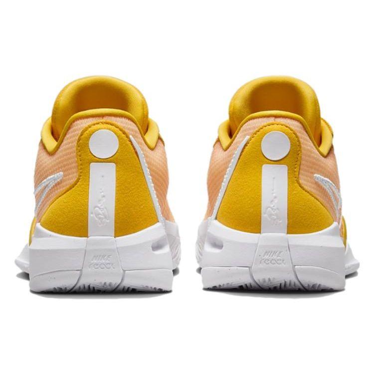 Nike Женские кроссовки Sabrina 1 TB University Gold желто-белые FQ3391-700