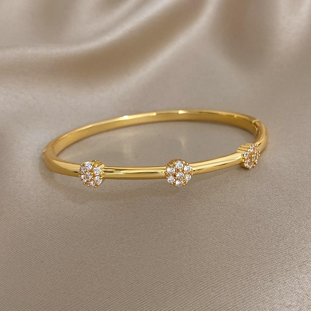 Glossy Zircon Ball Flower Cuff Bangle Bracelets for Women Trendy Gold Plated Copper Wristband Bracelet Party Jewelry