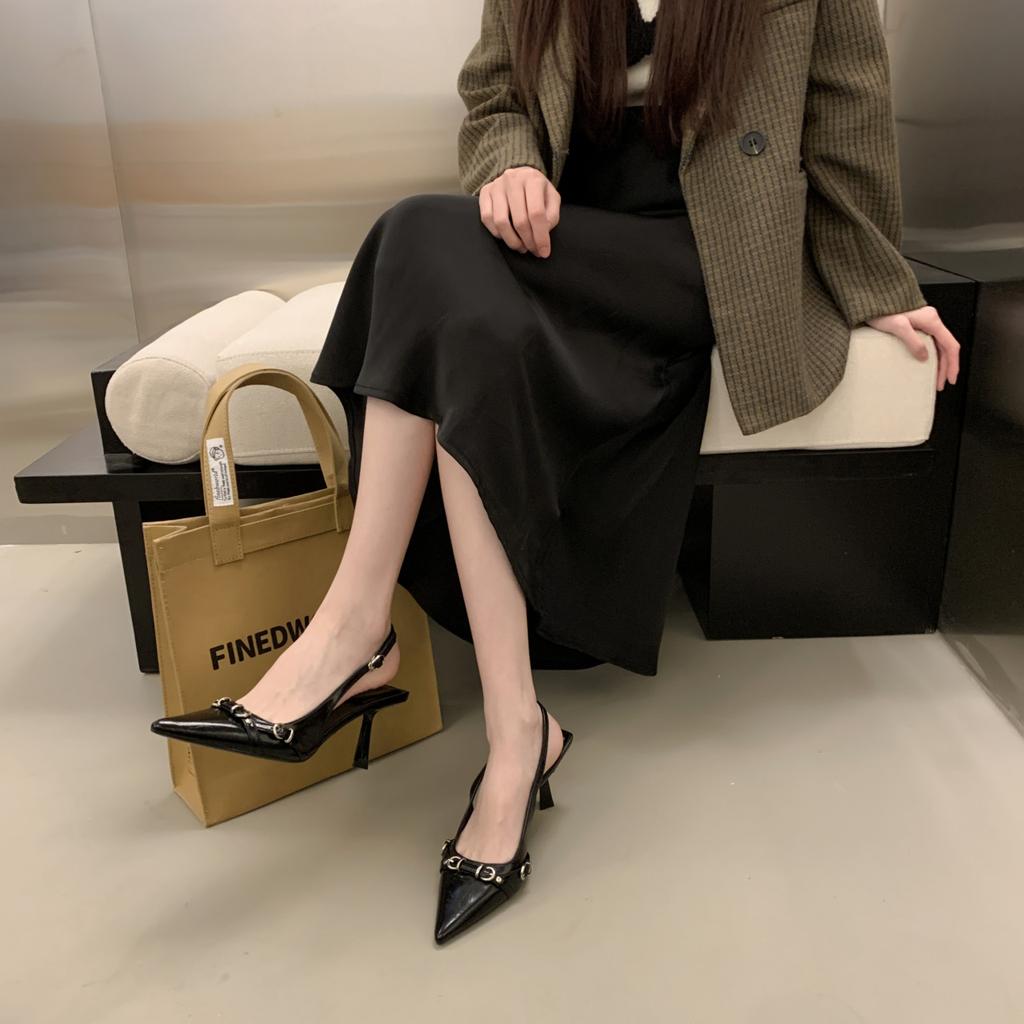 Босоножки на высоком каблуке Baotou с неглубоким ртом, весна 2025, новый задний носок, пустой тонкий каблук, темперамент, знаменитости, заостренные одинарные туфли, женская обувь