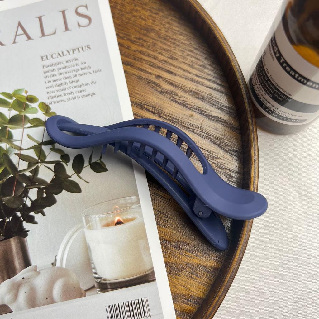 Винтажная матовая заколка для волос для женщин, модная, с индивидуальностью, с градиентным контрастом, заколка-уточка, аксессуары для волос для девочек на каждый день