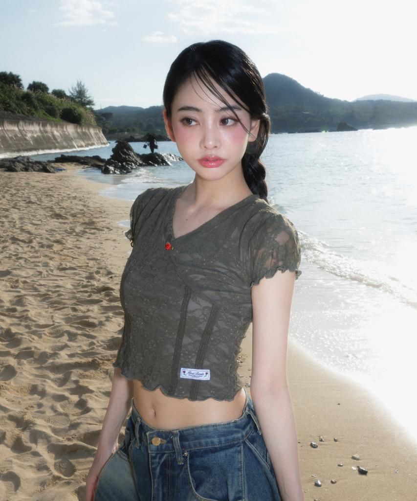 ROSEFRANTZ Rose Lace Slim T-Shirt [Khaki]