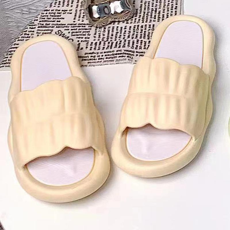 Женские тапочки, которые можно носить дома и принимать душ летом. Легкий, удобный и нескользящий. Студенческие тапочки одной линии