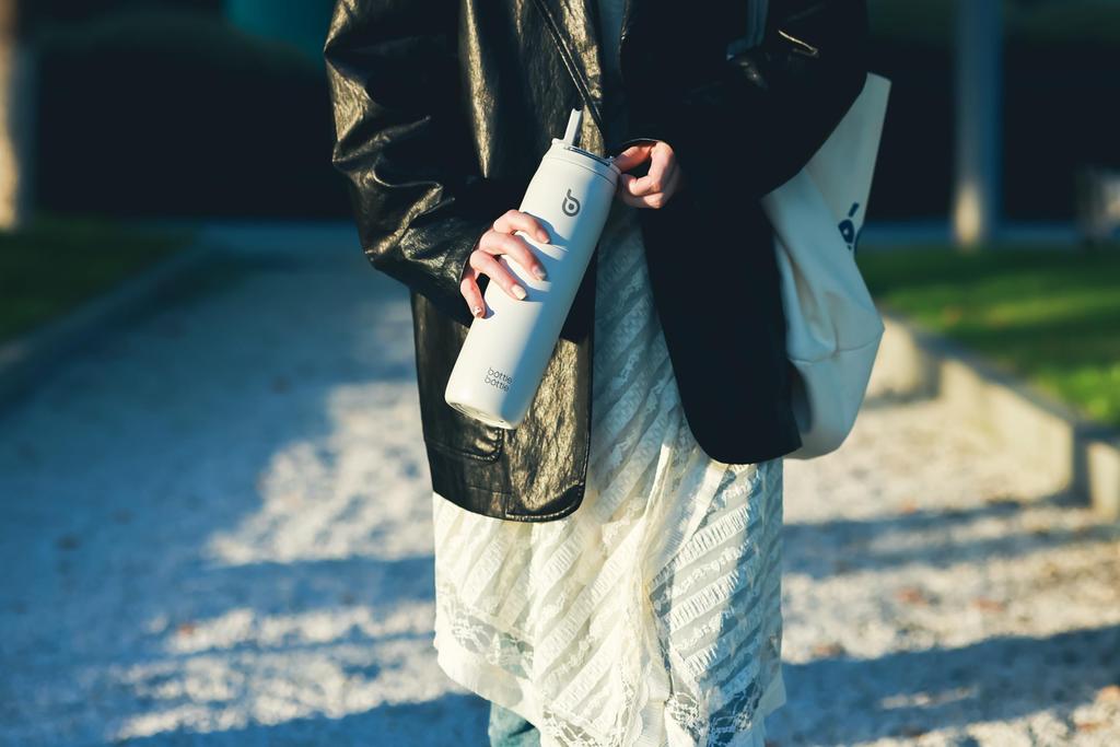 БУТЫЛКА БУТЫЛКА Вода 1 Большая Вместимость с Прямым Вакуумом Нержавеющая Сталь Двойная для Девочек и Светло-Серая Бутылка, Литр, (1000ml), Соломинка, Питьевая,