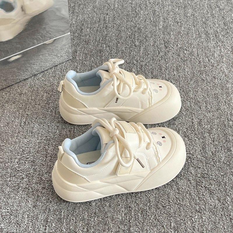 New Casual Board Shoes for Women with Thick Soles, Versatile Student Niche Bread Shoes