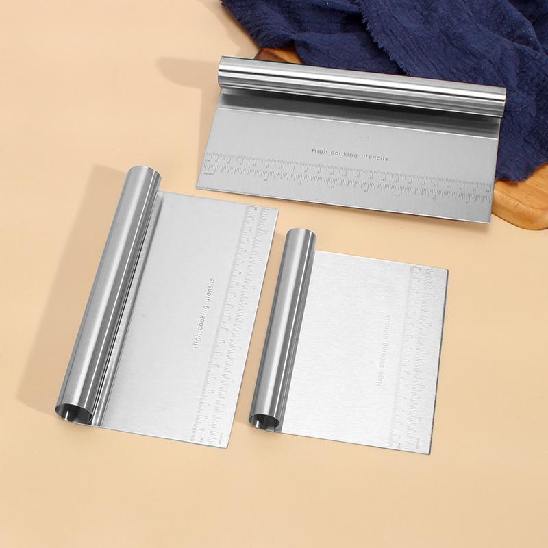 Stainless Steel Flour Cutter With Scale, Dough Cutter, Baking Scraper 15 20 22Cm, Roll Handle Rice Noodle Scraper