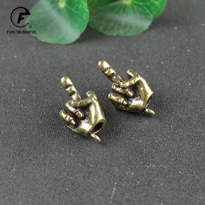 Copper Hand with Erect Middle Finger Up Statue Punk Style Vintage Brass Hand Miniature Ornaments Home Office Desk Decoration Toy