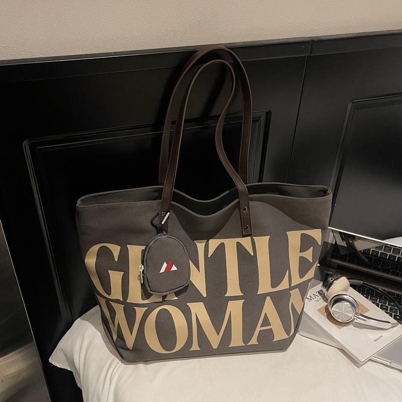 Модный тренд сумка большой вместимости повседневная личность новая сумка через плечо 2025 осень зима женская повседневная сумка-тоут