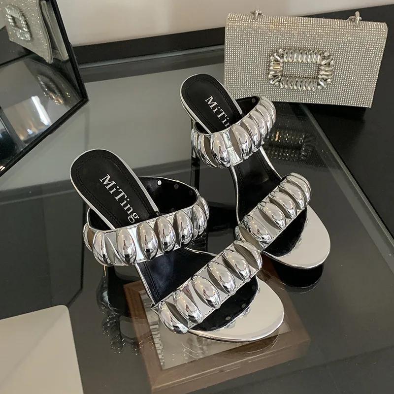 Fashion Luxury Metal Decorative Mules Slippers Women Summer Sexy Open Toe Elegant Thin High Heels Pumps Patent Leather Slide Sandals