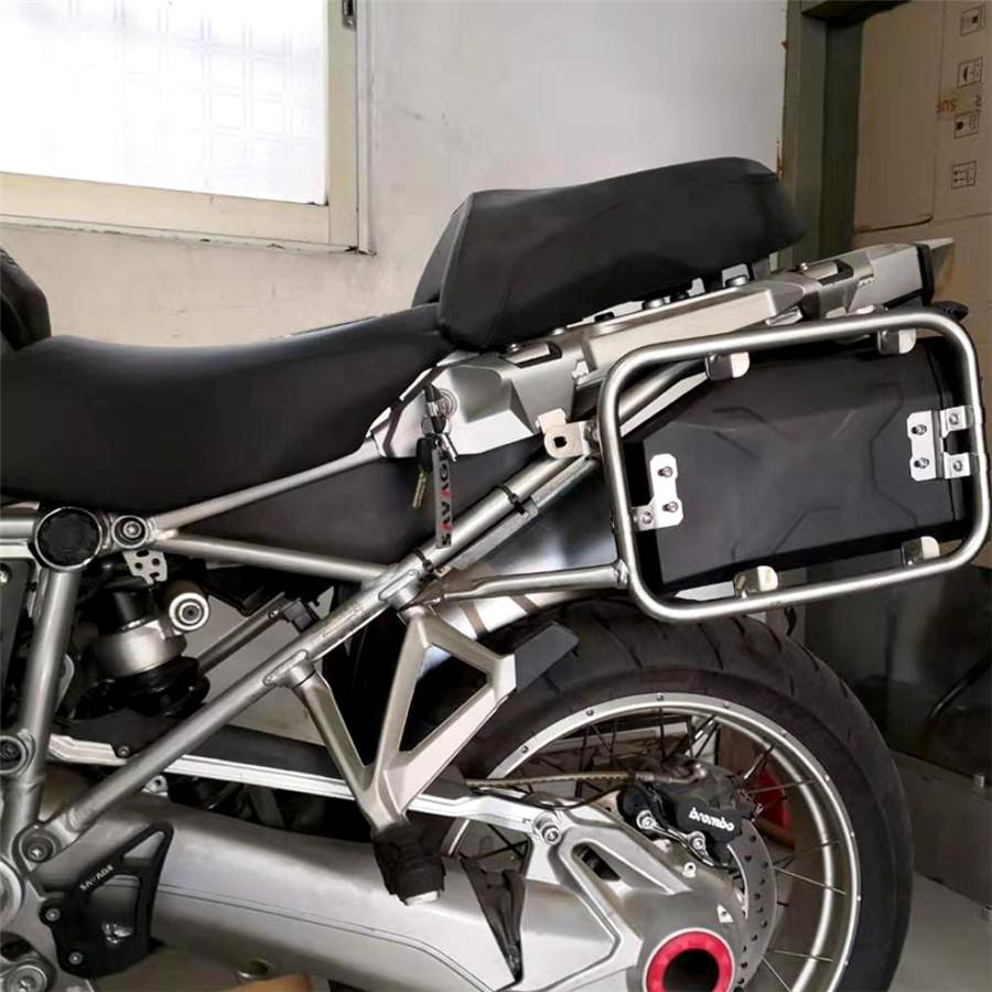 Ящик для инструментов с 2 ключами для левого кронштейна