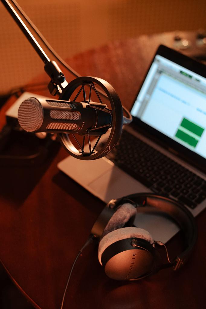 Beyerdynamic PRO X M90 Конденсаторный микрофон с боковым расположением