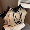 2025 Spring/Summer Korean Large Canvas Tote: Versatile Women's Shoulder Bag for Casual Use or Commuting