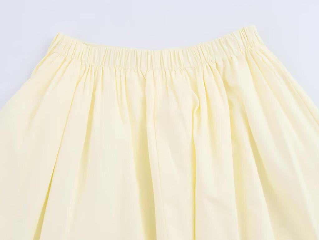 Spring 2025 Women's Fashion: European & American Style Smocked Waist Midi Skirt