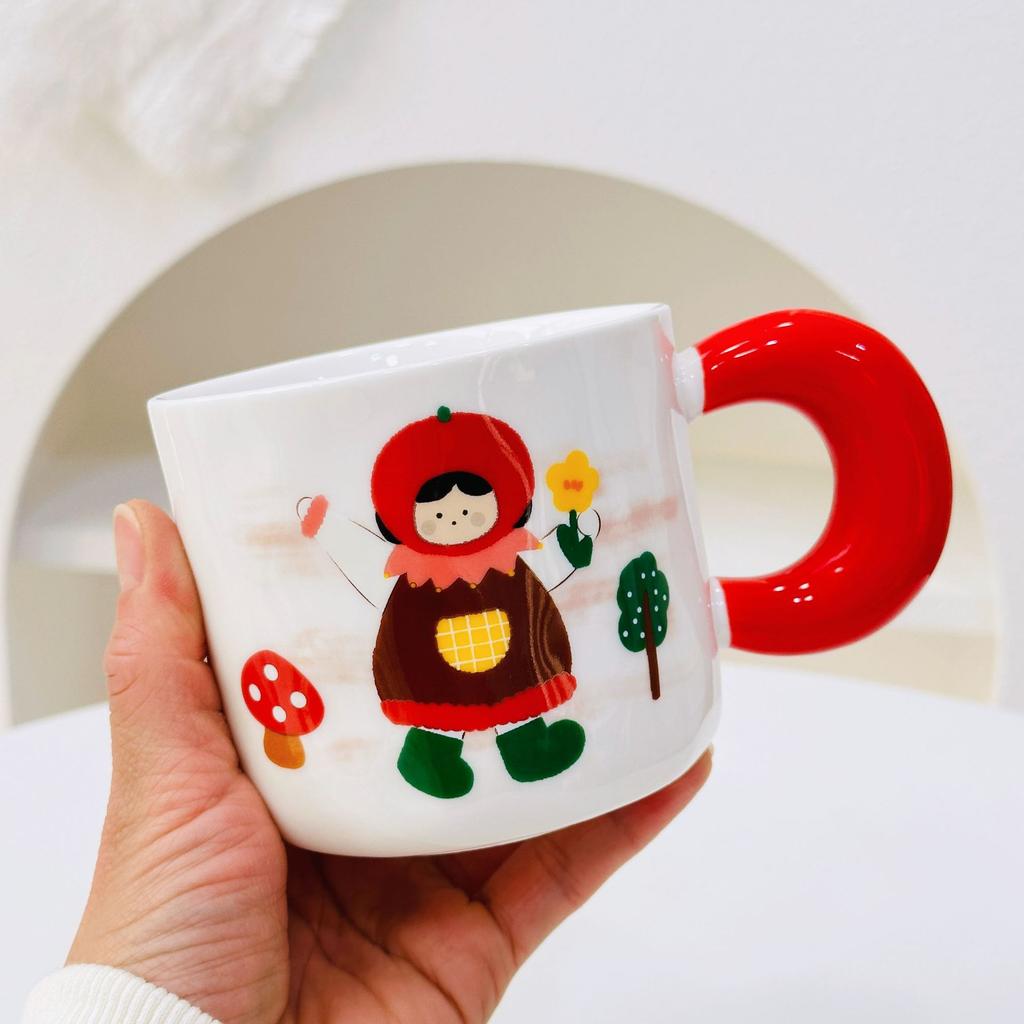 Креативная Персонализированная Пара с Крышкой и Ложкой Керамическая Чашка Высокого Внешнего Вида Большая Вместимость Кружка для Маленького Подарка для Девочек Чашка для Воды для Домашнего Использования