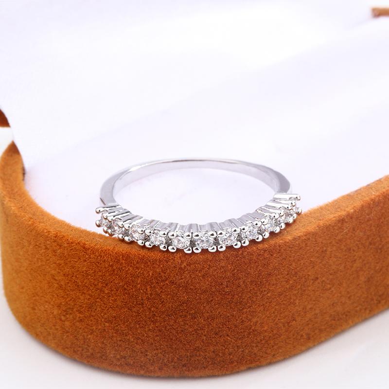 Европа США блестящее однорядное бриллиантовое кольцо для женщин с инкрустацией цирконием, легкое роскошное праздничное кольцо в подарок девушке для женщин