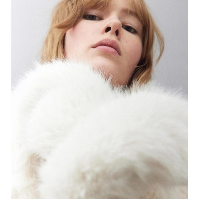 H&M Fluffy Gloves White 1260181003