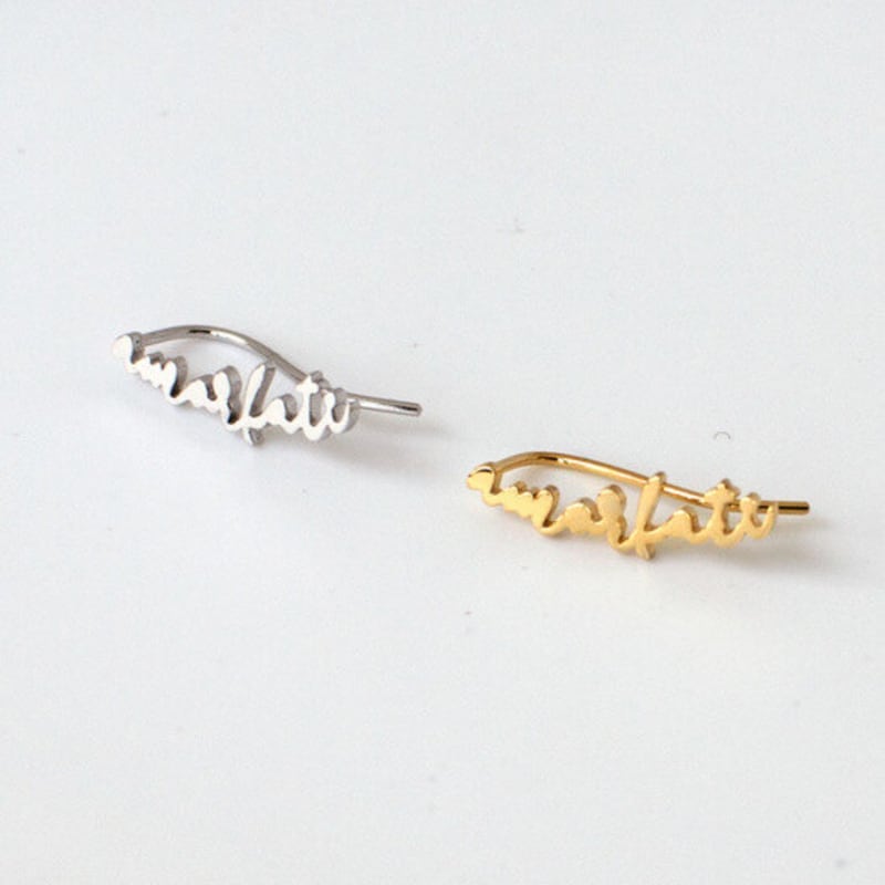 DU T`Ai Lettering Ear climber - Amorfati, Silver