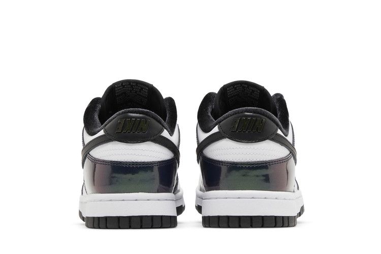 Женские кроссовки Nike Dunk Low SE Just Do It Иридиевые (Женский) Черный/Черный/Многоцветный/Белый