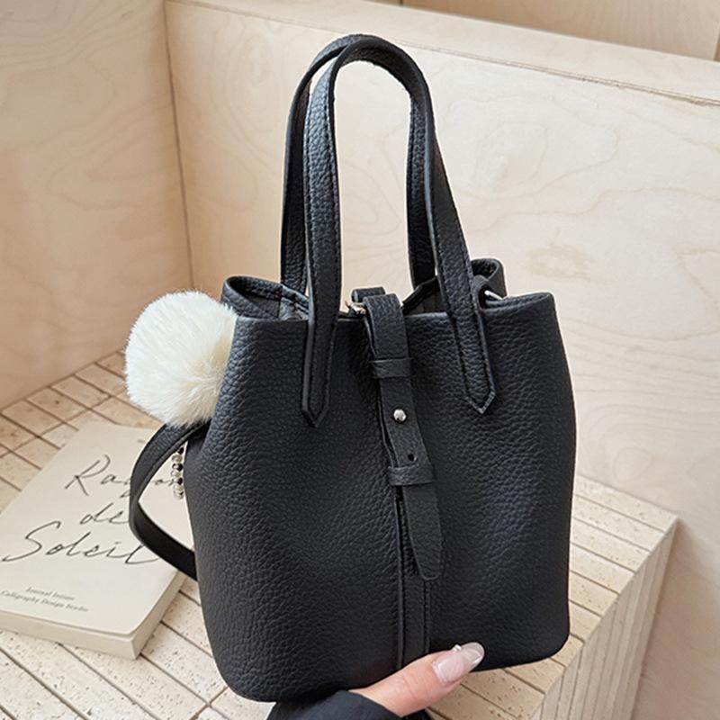 Niche Simple Portable Vegetable Basket Bag Women's 2025 Autumn New Commuter Large-capacity Shoulder Crossbody Bucket Bag