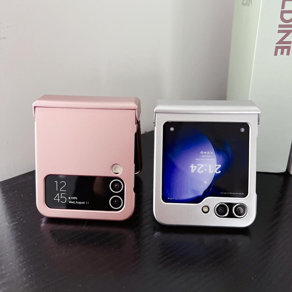 Градиентный чехол с покрытием soft-touch для полной защиты для серии Samsung Galaxy Z Flip (Flip7/6/5/4/3)