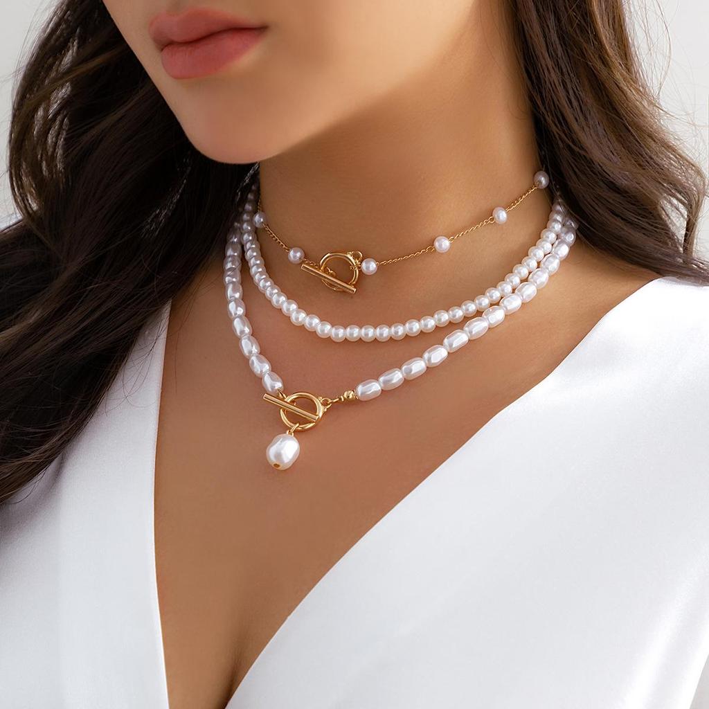 Retro Imitation Pearl & Bead Necklace - Creative, Elegant Design for Women