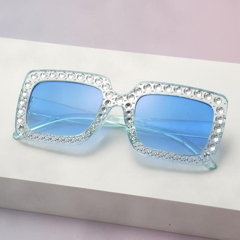 New European and American style gold large frame sunglasses, men's and women's fashion personalized sunglasses, sun protection and UV protection trend