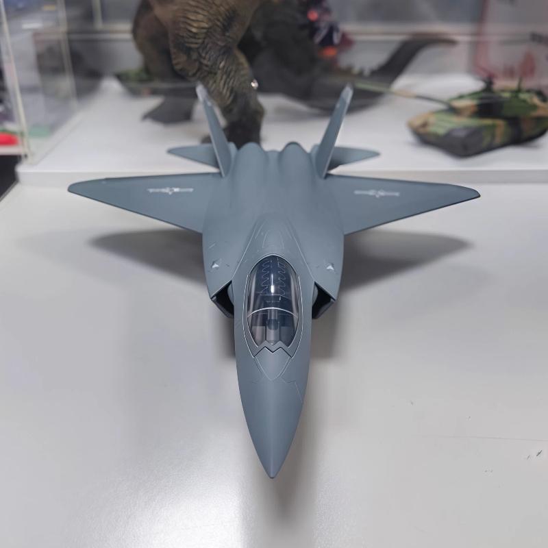 1: 64 [Живопись к 75-летию] J-35a Модель самолета Симуляция Сплав Палубный Истребитель-невидимка Украшение Коллекция