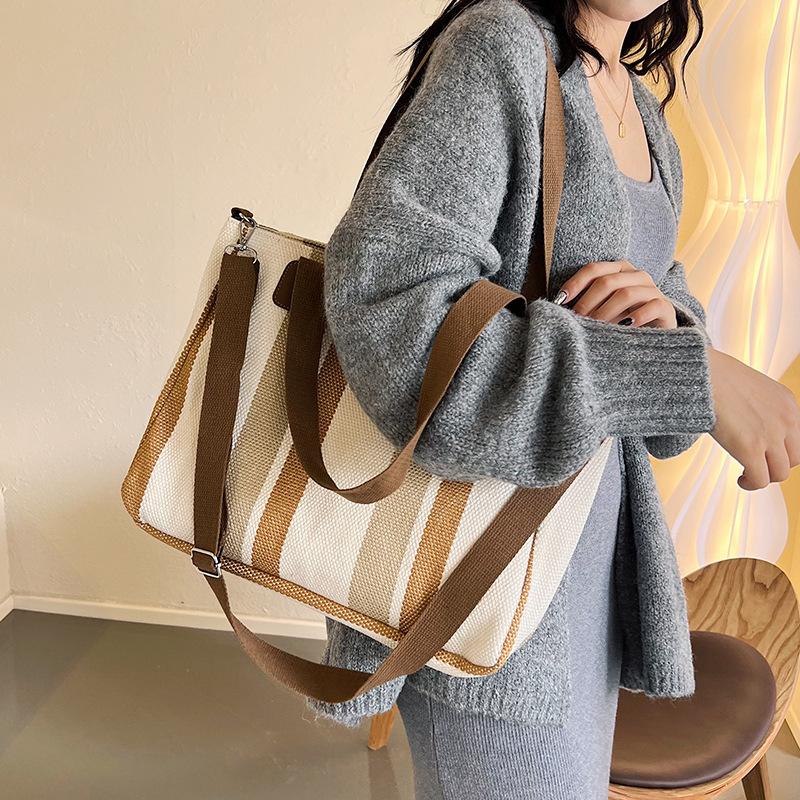 Big Bag Women's New Fashion Striped Canvas Versatile for Commuting Hand-held Tote Bag Trendy Single Shoulder Crossbody Mommy Bag