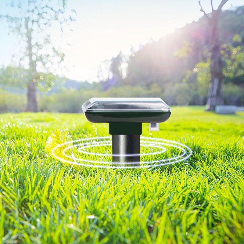 1/2 Pcs Solar Mouse Repeller Beep Vibration Plug and Play Ultrasonic Mouse Repeller Outdoor Snake Repeller