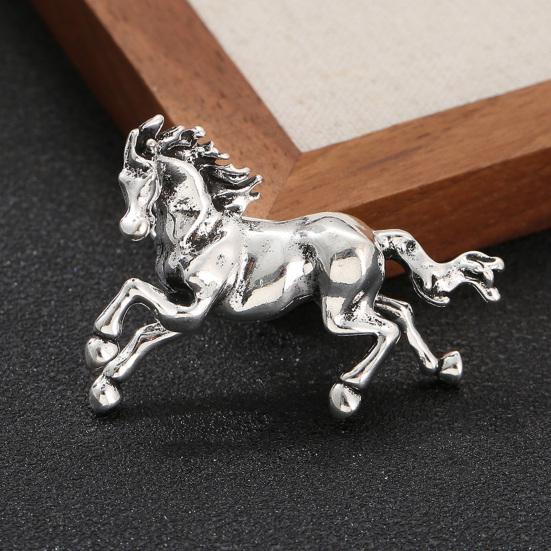 Horse Brooch Exuding Elegance Power Bold Sophisticated Design Retro Brooch Pin Vibrant Fashion Accessory