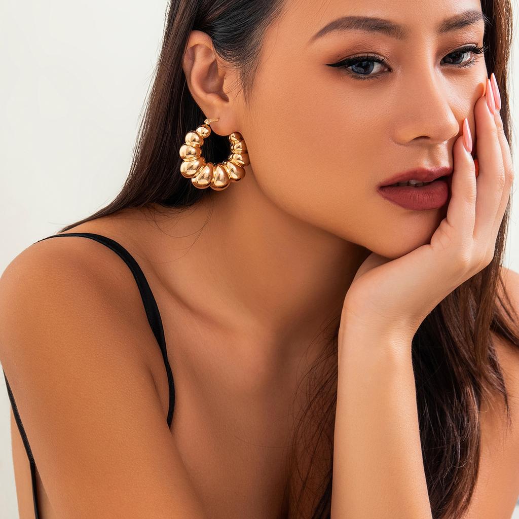 Exaggerated French Disc Metal Earrings, Simple and Irregular Texture Stud Earrings Are Niche