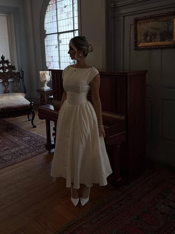 Элегантное длинное платье без рукавов с одним плечом и открытой спиной, весна/лето 2025