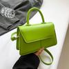 Повседневная 2024 новая мода простая тенденция портативная маленькая квадратная сумка женская красивая сумка женская популярная сумка-мессенджер в иностранном стиле